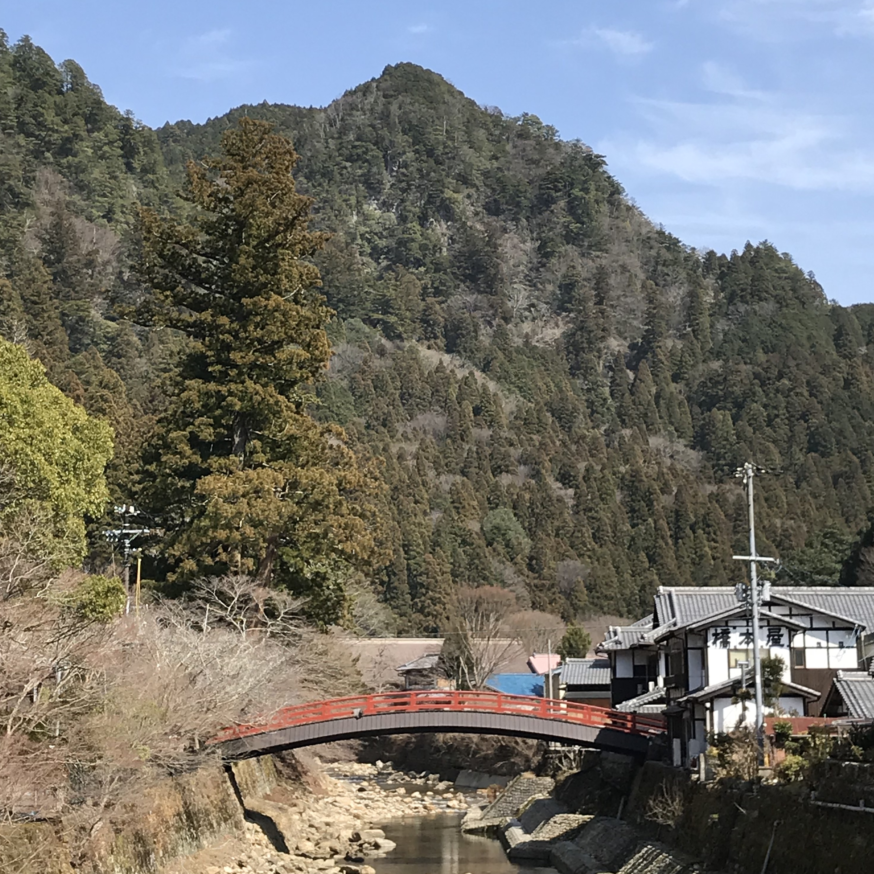 室生寺　バス停より見た風景