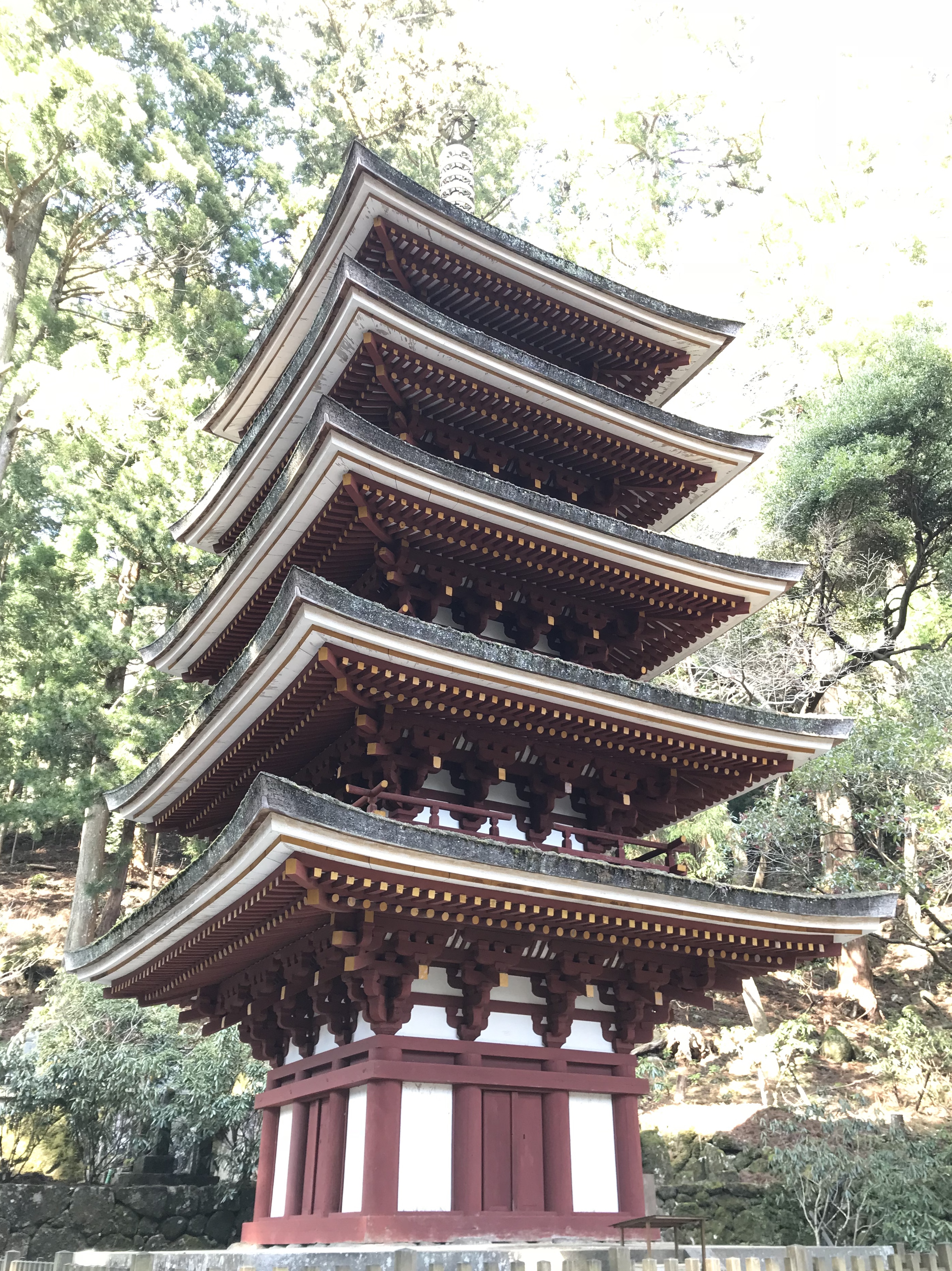 室生寺　五重塔　横から